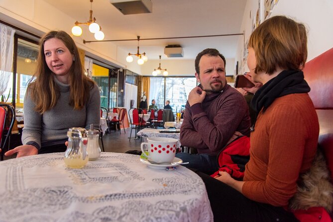 Hungary today: a no-taboo conversation - Stop 1: Bambi Café, where the room sets the mood