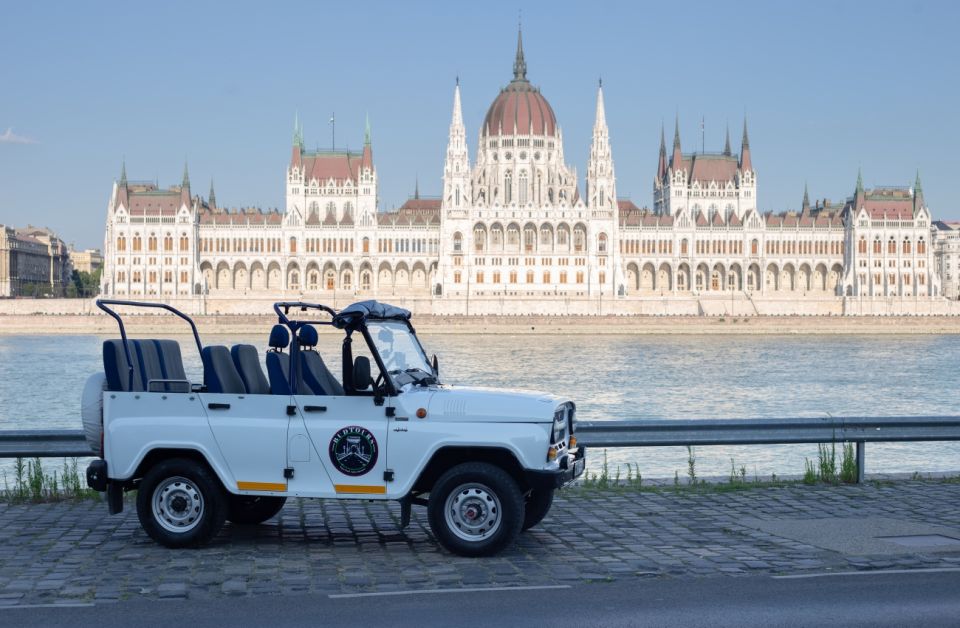 Iconic Budapest tour with Classic Russian Jeep and G-Wagon - Budapest in a Russian Jeep or G-Wagon: a fun way to orient yourself