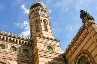 Jewish Heritage / Full tour - Getting Oriented Fast: Pickup and the First Transfer