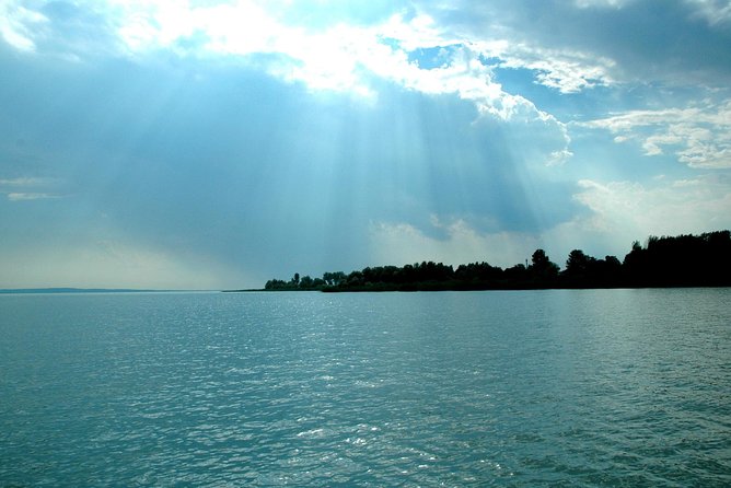 Lake Balaton & Cruise - How the pacing feels: short stops, quick decisions
