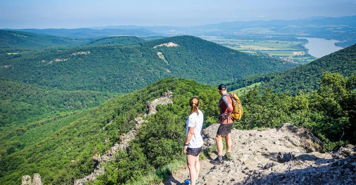 One Day Wonder Hike - The Essence of the Danube Bend - From Budapest to Dömös: the Danube Bend starts fast