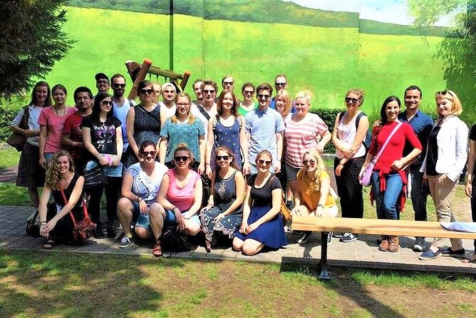 Original Budapest Alternative Street Art & Jewish Tour - Stop 1: Lépcső Street Art and how to read a wall like a story