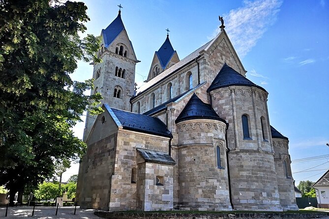 Pannonhalma, the 1000 years old abbey, and Györ, private tour - Guide quality: the difference between seeing and understanding