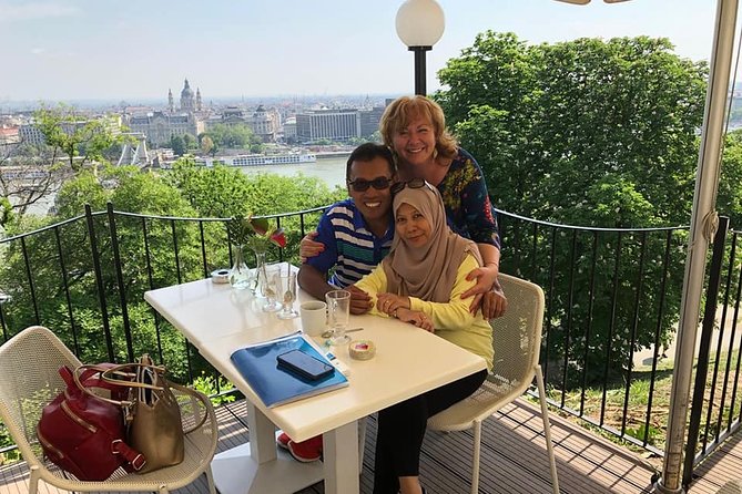 Private 4 Hours Budapest city tour and 3 hours Széchenyi thermal spa relax - Buda Castle district and the café cake break