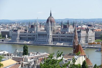 Private 4-hours City Tour of Budapest with private guide and Hotel Pick-up - St. Stephen’s Basilica: a focused intro stop