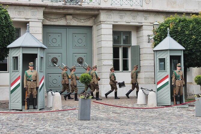 Private Buda Castle Walk with Entry to Matthias Church - Sandor Palace and the walk up to Buda Castle