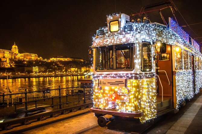 Private Budapest Christmas Market Tour with Chimney Cake & Mulled Wine - Why Budapest’s Christmas markets work best on a guided walk
