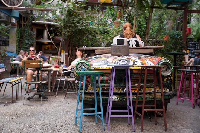 Private Budapest Ruin Bar Tour with Local Drinks & Street Food - Weather, timing, and comfort: make the night easy on yourself