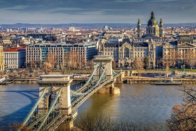 Private Budapest Sightseeing Tour: Royal Castle, Heroes Square, Chain Bridge - From hotel pickup to Chain Bridge: how the tour sets the pace