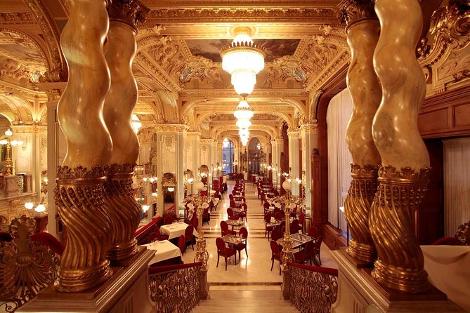 Private Café Wandering: Excursion through Budapest’s Belle Epoque - Muvesz Café Finale by the Opera: Coffee, Cake, and a Slice of Performance Life