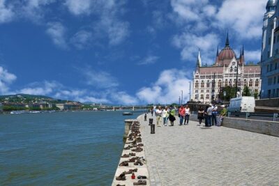 Private City Tour in Budapest 6 hours - Heroes’ Square: the memorial stop that sets the tone