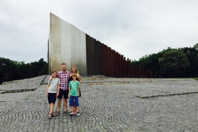 Private Communist Budapest Tour - From Soviet-Era Clues to Parliament and St. Stephen’s Basilica