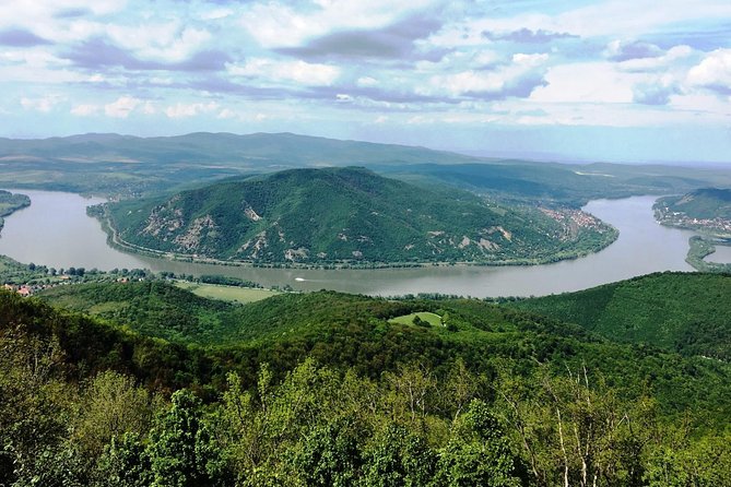 Private Danube Bend Experience with a comfortable air conditioned car - Szentendre artist village: a slower Danube Bend pause