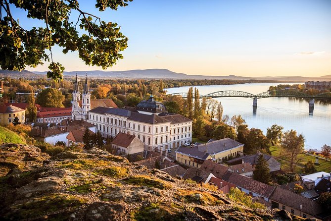 Private Danube Bend Experience with a comfortable air conditioned car - Who should book this Danube Bend private experience?