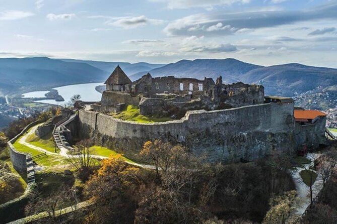 Private Danube Bend Visegrad and Szentendre Tour With Transport - Key things that make this Danube Bend tour a good deal