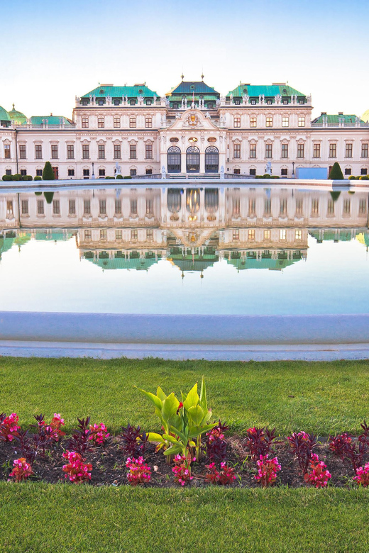 Private day trip: Budapest > Bratislava & Vienna, in English - Schönbrunn Palace: where Vienna gets classic