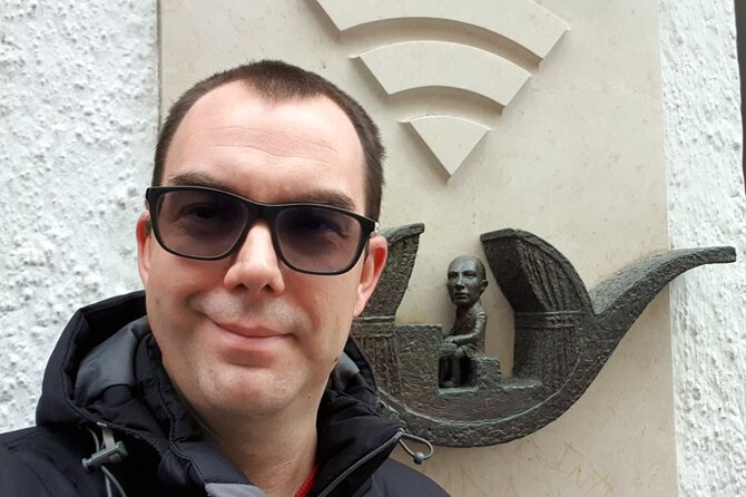 Private Family Friendly Walking Tour with Children in Budapest - Heroes’ Square and City Park: medieval kings, knights, and playful spooky stories