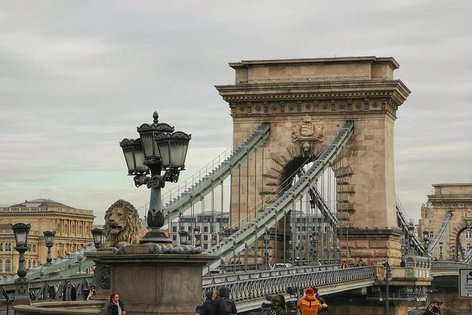 Private Tour Around Budapest - Time, comfort, and what to wear