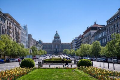 Private Transfer from Budapest to Prague with 2 hours for sightseeing - Two hours for sightseeing: how the stop really works