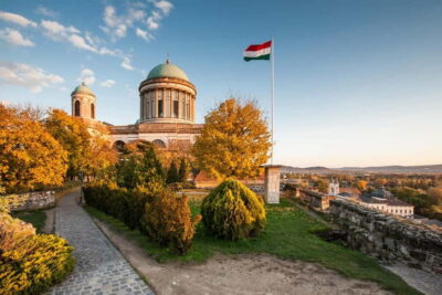 Private trip: Budapest to Szentendre, Visegrád & Esztergom - Szentendre: how to use your two hours for art and museum time