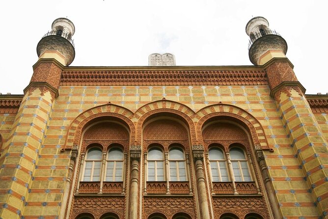 Private Walking Tour in The Jewish District Budapest - Dohány Street Synagogue: starting with Europe’s biggest