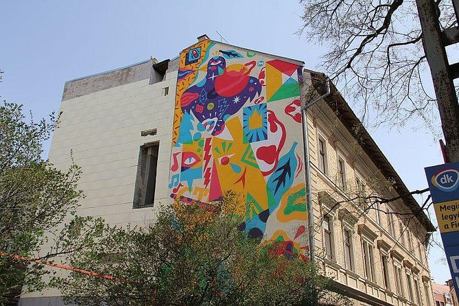 Street Art Tour Budapest - Street Art Meets the Jewish Quarter in Budapest