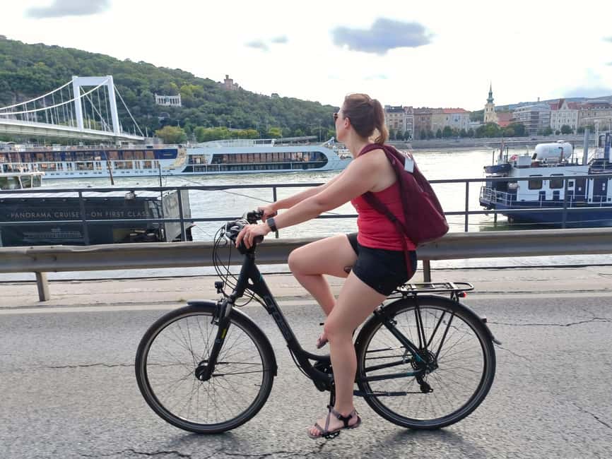 Szentendre Bike & Train Tour by Budapest Bike Breeze - The return trip: one-hour Danube cruise back to central Budapest