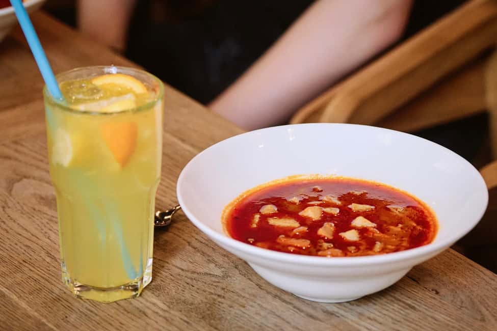 Tipsy Guided Food Tour with Drinks Included in Budapest - How the $67 price stacks up for a 2.5-hour food-and-drink route