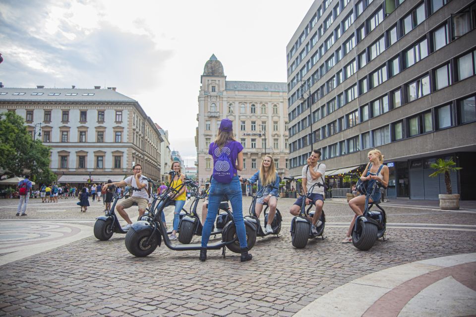 Top sights of Pest downtown on e-scooters incl. Parliament - Margaret Island: the calm reset after big monuments