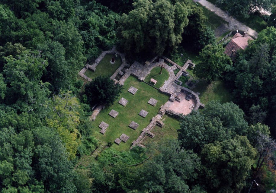 Walk to recent and aged spiritual sanctuaries near Budapest - The short walk back to the car: don’t treat the day as fully driving