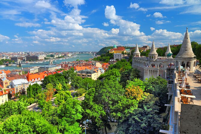 Welcome to Budapest 3 hrs Must See Private Tour by car - The Dohány Street Synagogue area: beyond one building
